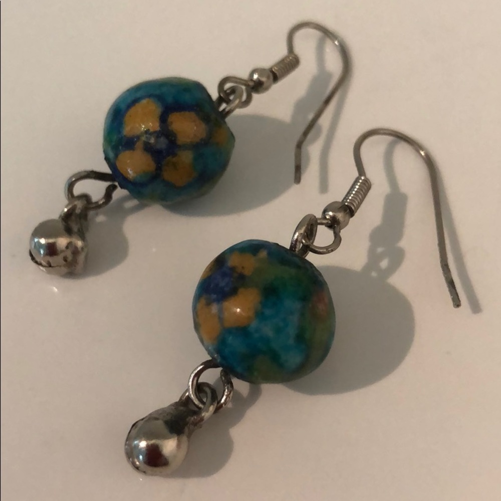 VINTAGE HAND PAINTED FLOWERS ON BALLS W/SILVER - Picture 2 of 8